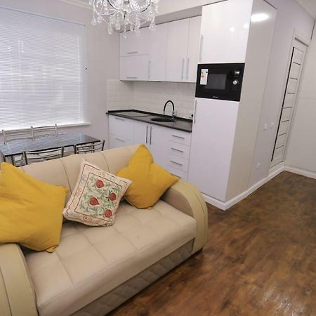 Luxury 2 Bedrooms Apartment Walking Distance From Gur-Emir Szamarkand Kültér fotó