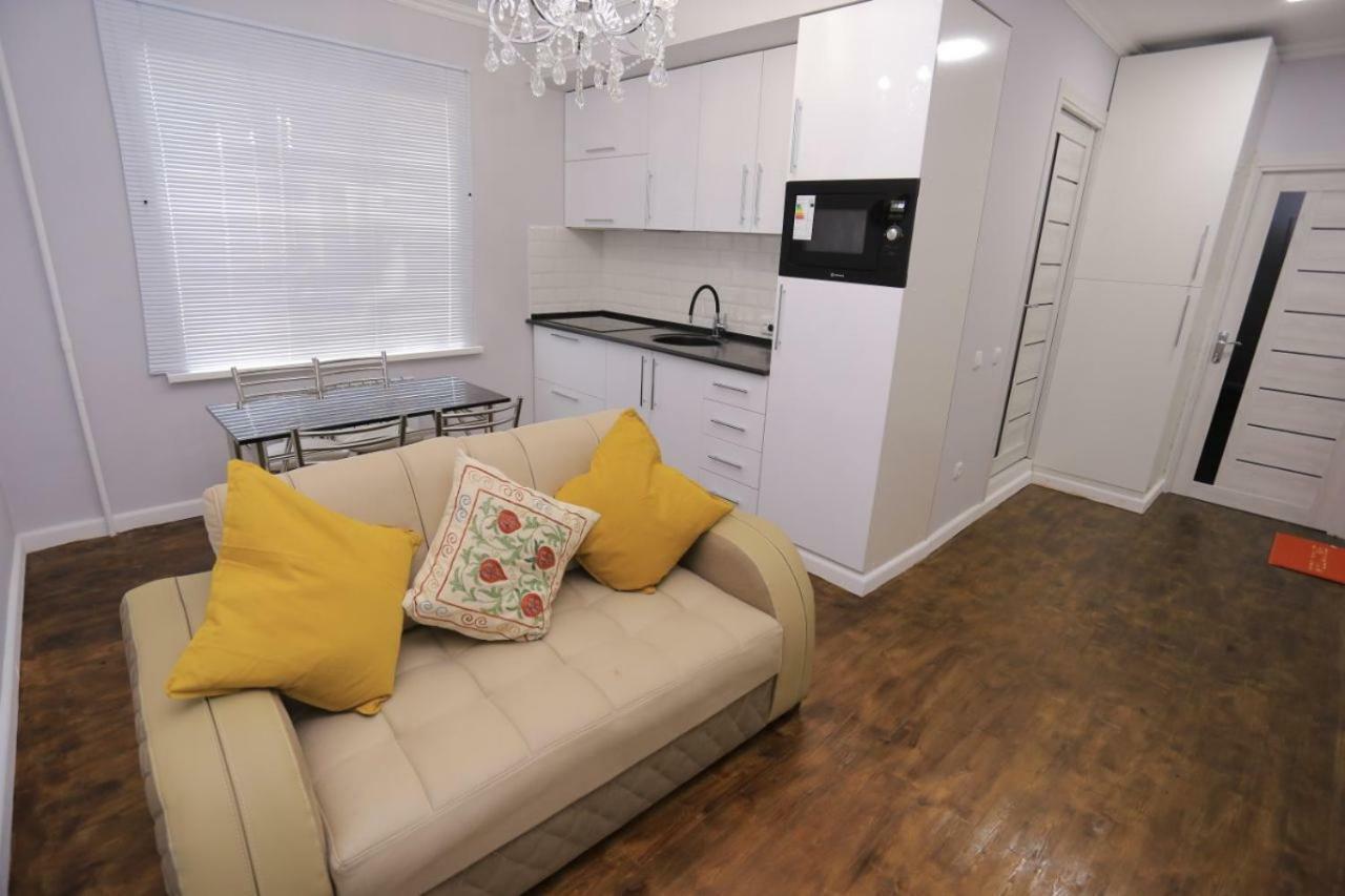 Luxury 2 Bedrooms Apartment Walking Distance From Gur-Emir Szamarkand Kültér fotó