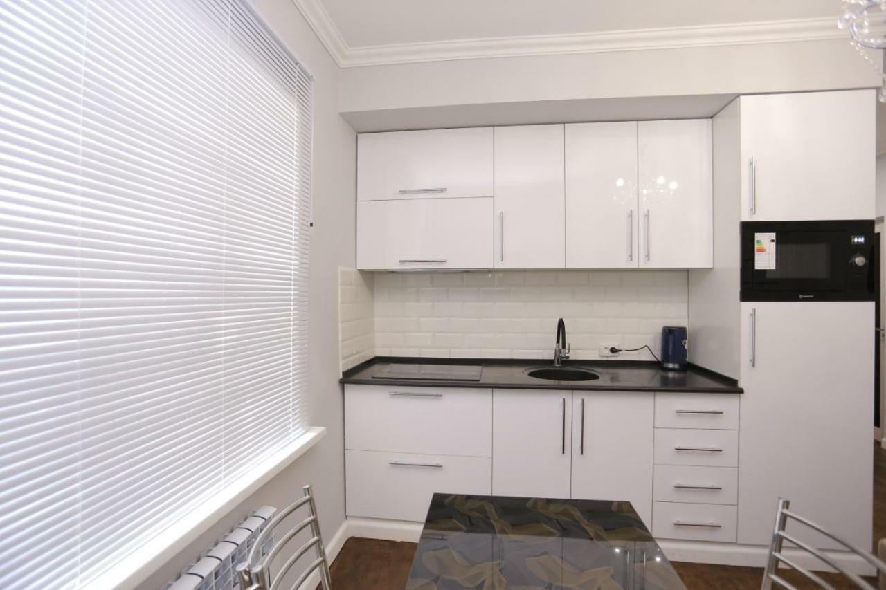 Luxury 2 Bedrooms Apartment Walking Distance From Gur-Emir Szamarkand Kültér fotó