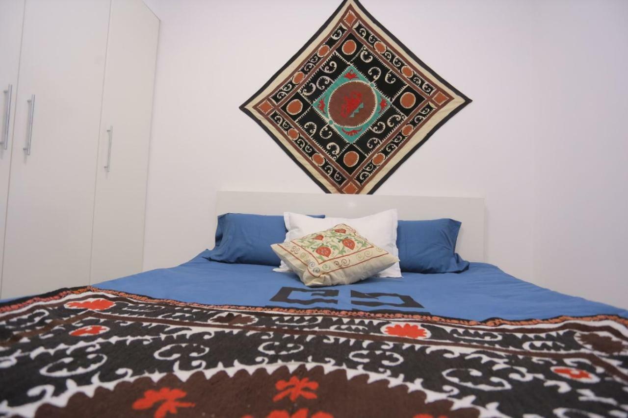 Luxury 2 Bedrooms Apartment Walking Distance From Gur-Emir Szamarkand Kültér fotó