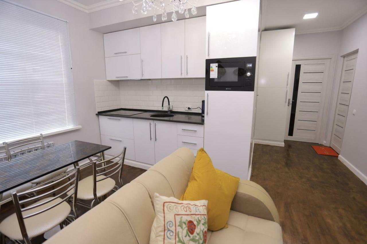 Luxury 2 Bedrooms Apartment Walking Distance From Gur-Emir Szamarkand Kültér fotó