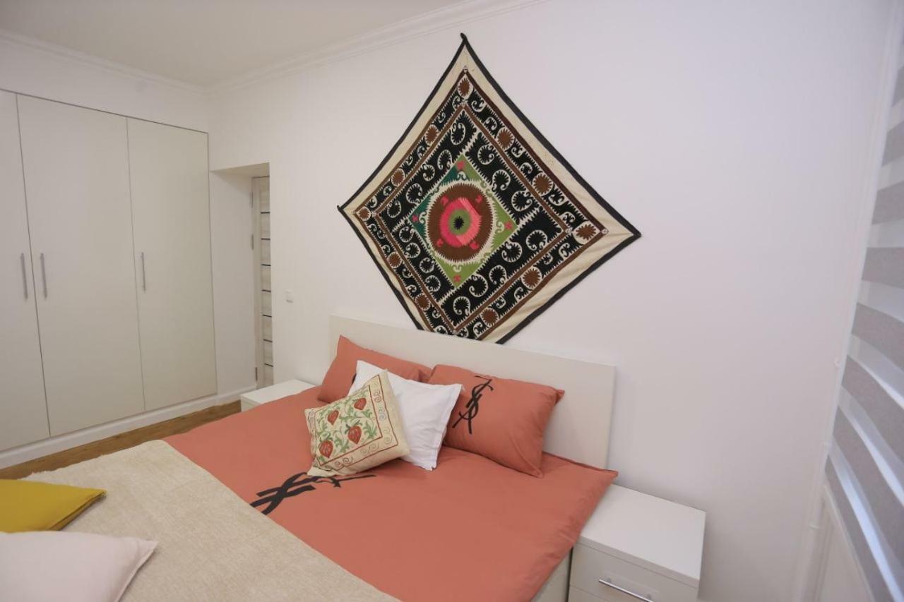 Luxury 2 Bedrooms Apartment Walking Distance From Gur-Emir Szamarkand Kültér fotó